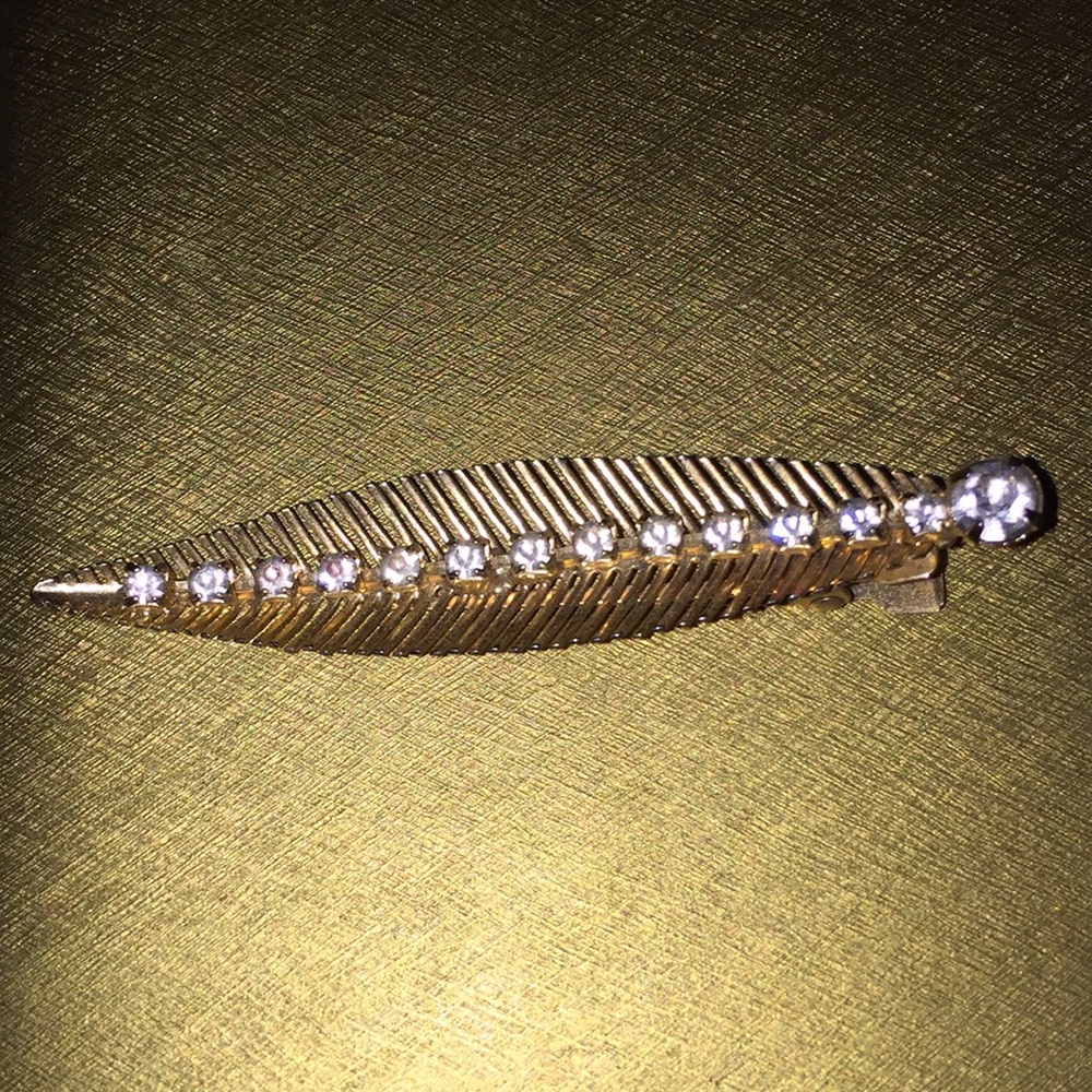 Vintage hair clip